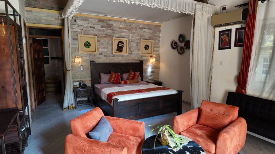 A cool bedroom at Arra fishing lodge