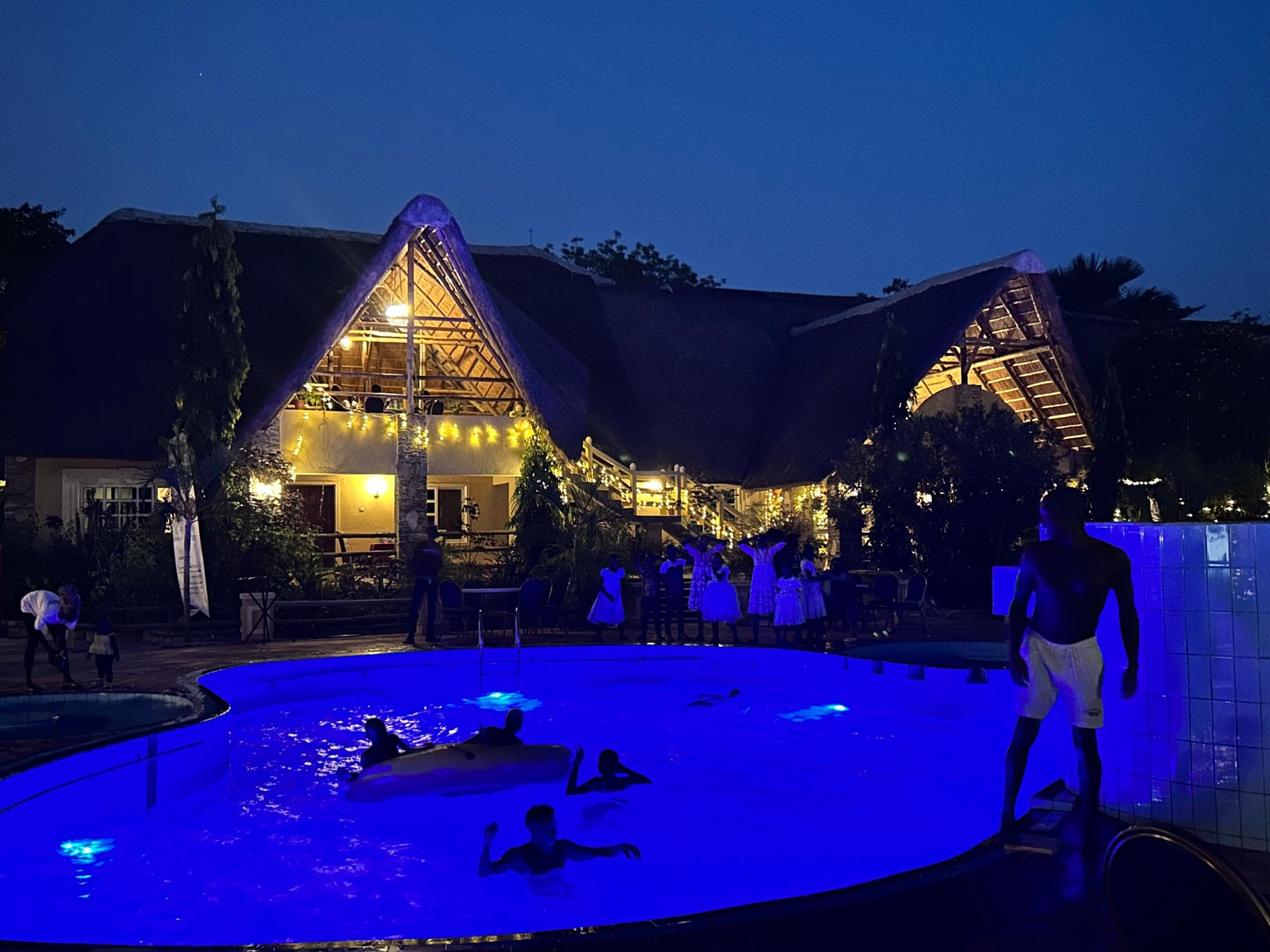 Night pool life at Arra fishing lodge